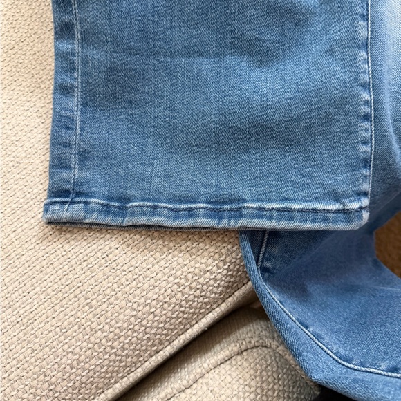 MOTHER LiL’ Rambler Zip Flood Color: Out of the Blue Straight Leg Jeans - Picture 14 of 14